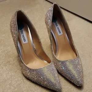 NEW! Steve Madden Altisha Crystal Covered Pumps Size 8